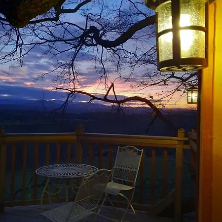 Cabane Perchee Vue Pyrenees Bed & Breakfast *